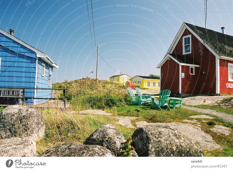 Nordic living House (Residential Structure) Red Yellow Blue Colour Vancouver Island Wooden house Deserted Blue sky Cloudless sky Clear sky Beautiful weather