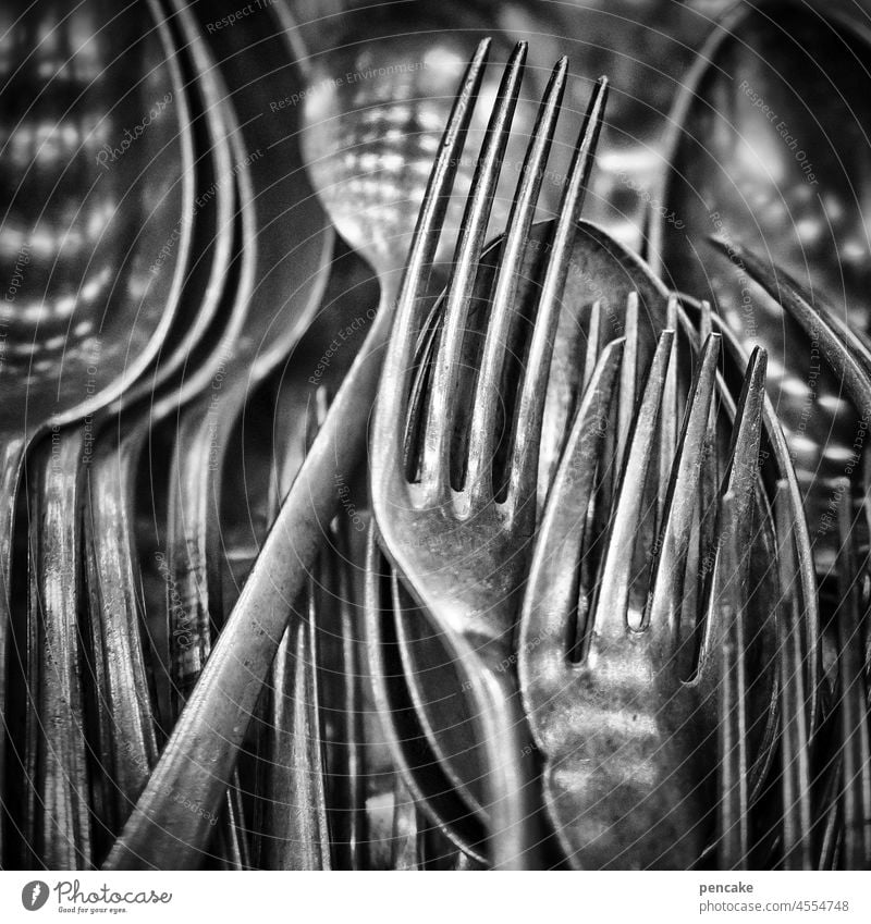 feine gesellschaft | tafelsilber Besteck Silberbesteck Gabel Löffel Messer Kultur Essen Tradition Gesellschaft Tafelsilber alt vintage retro gebraucht