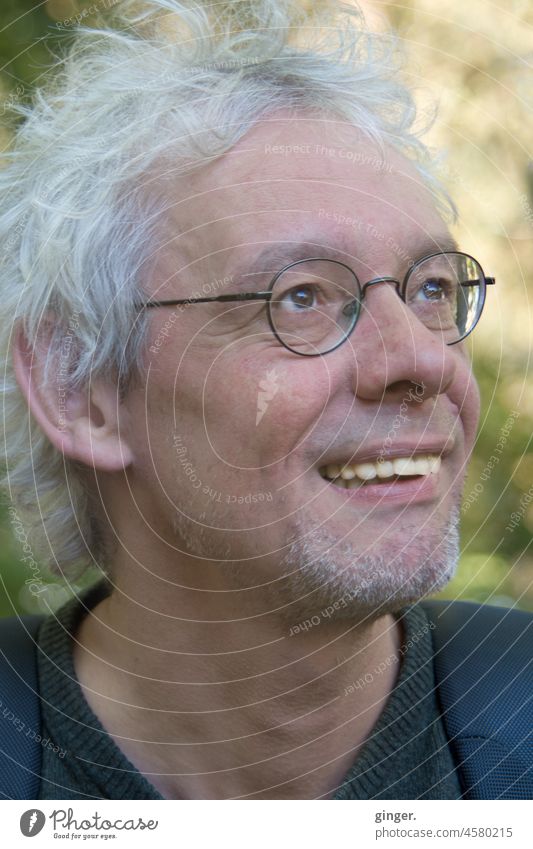 It's time. (Male portrait) Man Only one man Face Adults Head Face of a man Eyeglasses Marvel Discover Positive kind hair White Smiling Looking Upward