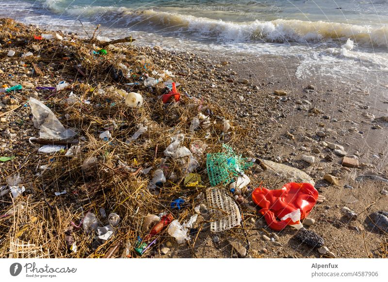 ¡Trash! 2021 | Dream Beach plastic waste Environmental pollution Plastic Packaging Plastic packaging Ocean Waves Deserted packaging waste Idyllic beach