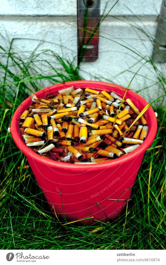 smoking corner Smoking Ashtray Bucket Full filled tilt Cigarette dumb Cigarette Butt Illness Cancer cancer screening Healthy Remainder remnants waste