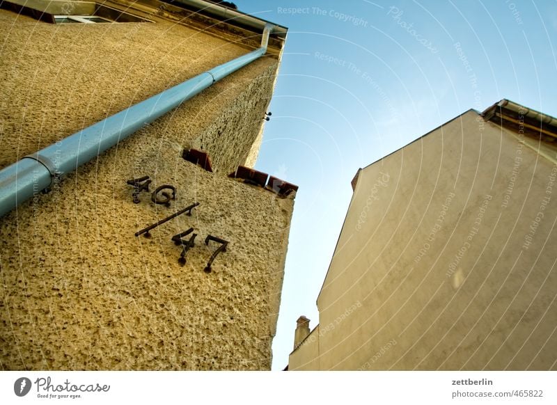 46/47 Sky Cloudless sky Beautiful weather Small Town Old town Deserted House (Residential Structure) Manmade structures Building Architecture Wall (barrier)