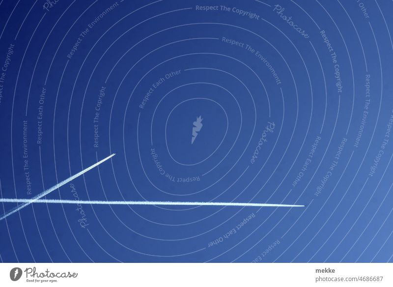 that was close Airplane Vapor trail Cross Aviation Collision Flying Vacation & Travel Sky Passenger plane Wanderlust Tourism Freedom Means of transport