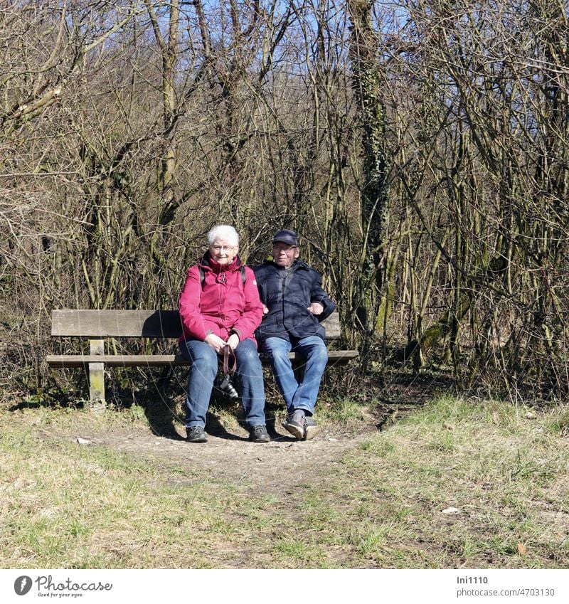 Senior couple enjoys the first spring sun Spring Sun sunshine senior citizens senior couple Man Woman hobby photographer Sit To enjoy at the same time