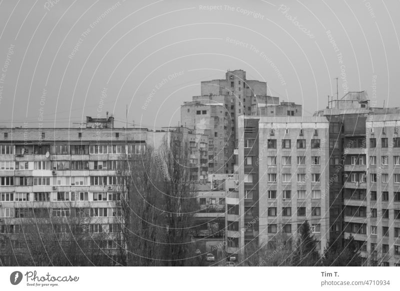 Blick auf Plattenbauten in Kiev Ukraine s/w bnw Black & white photo b/w Day Exterior shot Town Building Window B&W B/W