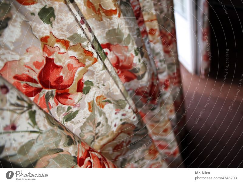 floral pattern Drape Curtain Cloth Living or residing Decoration Folds Textiles Screening opaque Room Flat (apartment) Hang Structures and shapes
