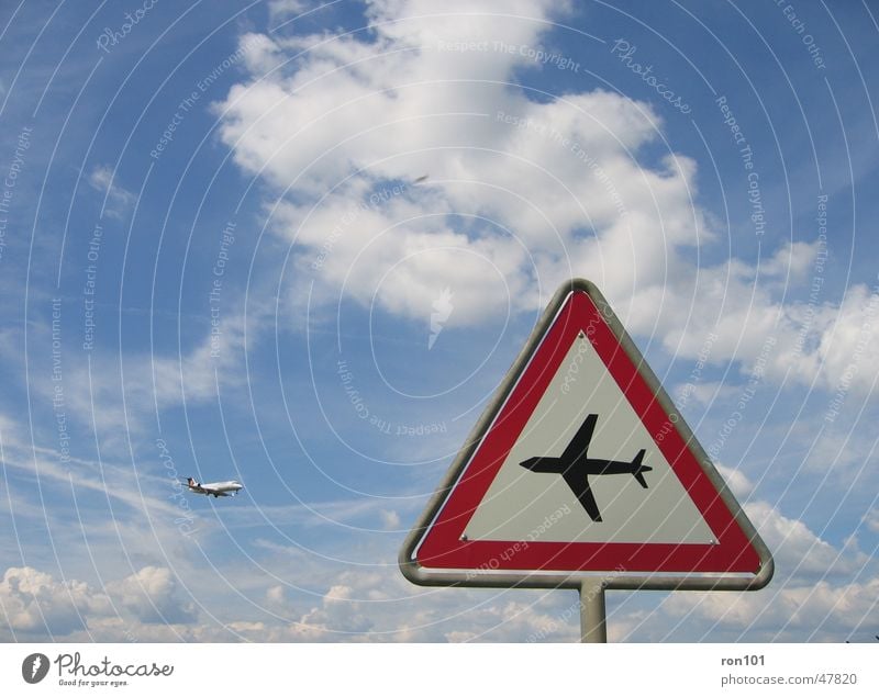 8-tung aircraft Road sign Airplane Clouds White Red Signs and labeling Respect Sky Blue