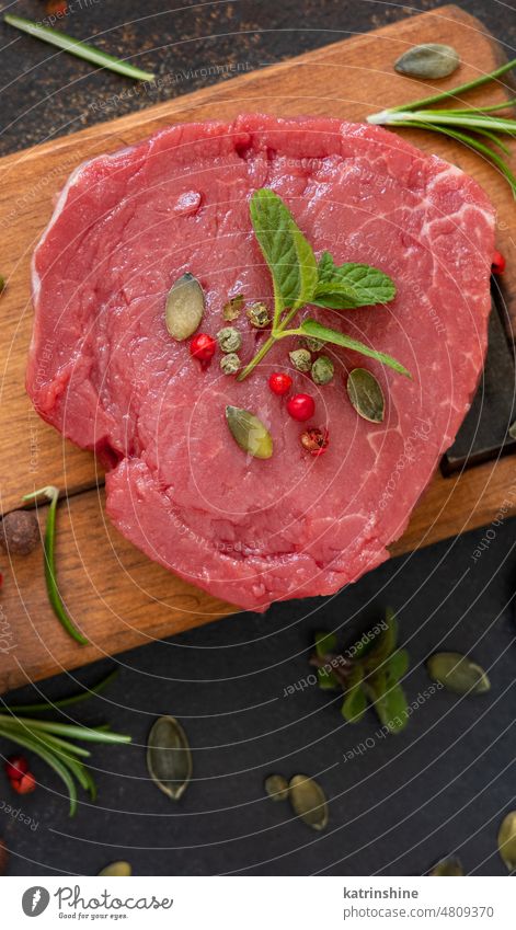 Fresh raw diced red beef meat (chopped in cubes) in a styrofoam container  with copy space for text. Weighing diced meat on scales Stock Photo - Alamy