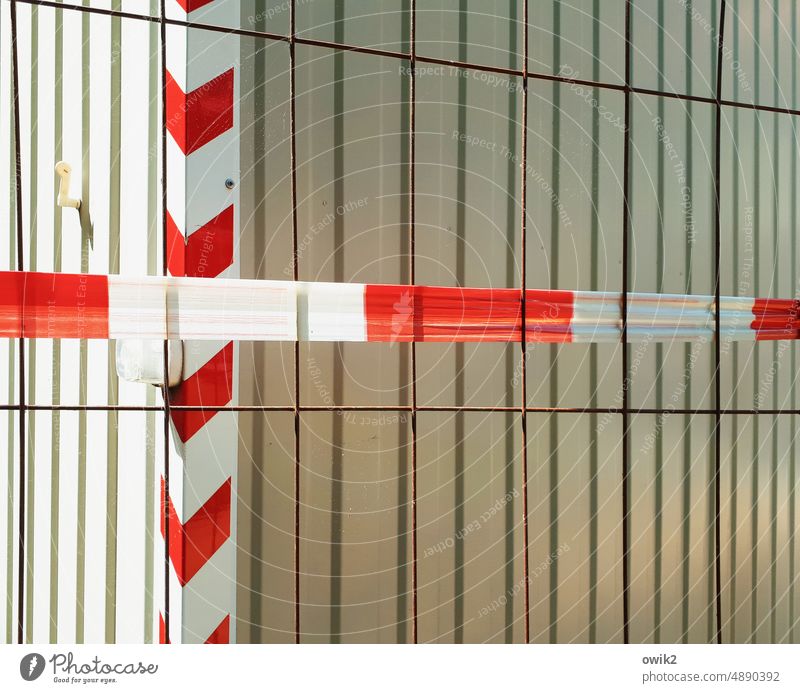 North Cross cordon Boundary barrier tape Barrier Safety Exclusion zone Limitation Construction site Bans Protection Reddish white gap flutterband Marker line