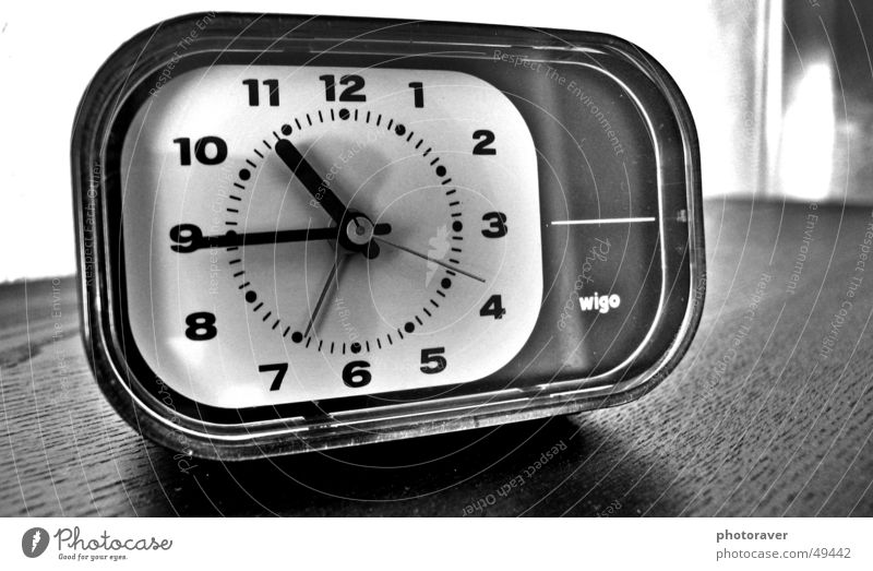 Ilustração do Stock: 3D Tick Tock clock illustration in black isolated on a  white background