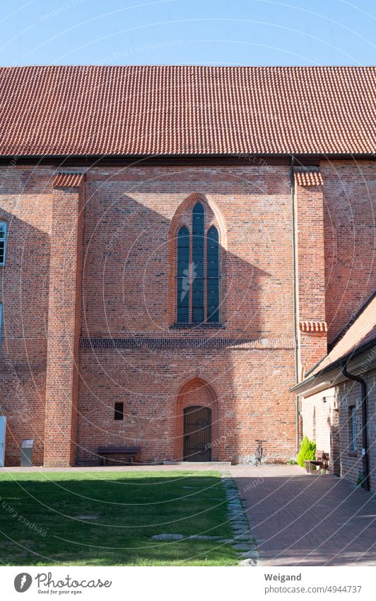 Cismar Monastery Schleswig-Holstein Brick Gothic Church Window Church window Rest sublimity Spirituality pray