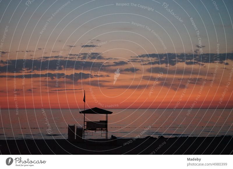 Silhouette of a high seat after sunset on the beach of Inkumu on the Black Sea near Bartin on the Black Sea coast in Turkey Sunset inkumu bartin black sea coast