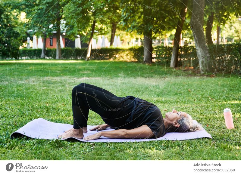 Bridge Pose Yoga Pose Woman Character Stock Vector - Illustration of asana,  exercise: 202213365