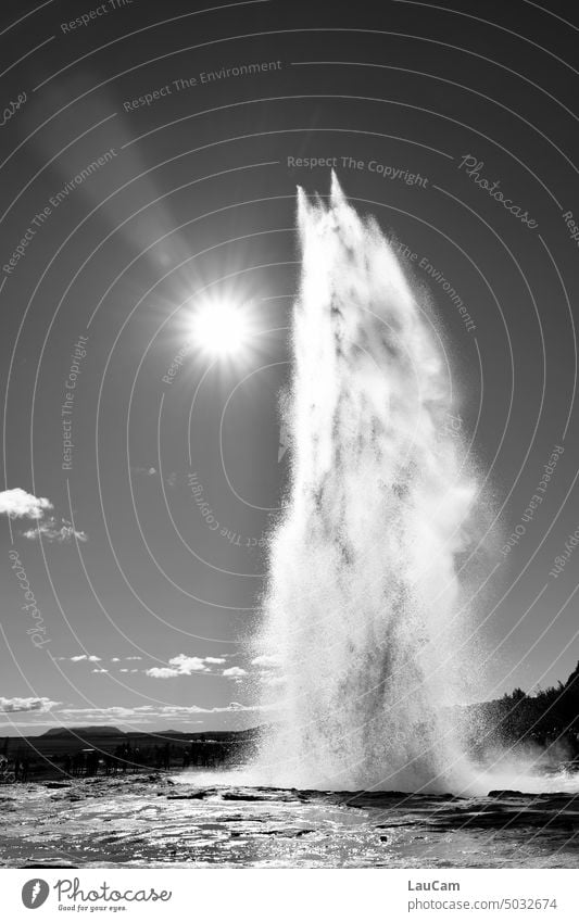 Geyser in the sunshine Eruption Outbreak Explosion fountain Pressure head Strokkur Iceland Water Hot boil Steam ardor National Park hot spring Gusher Elements