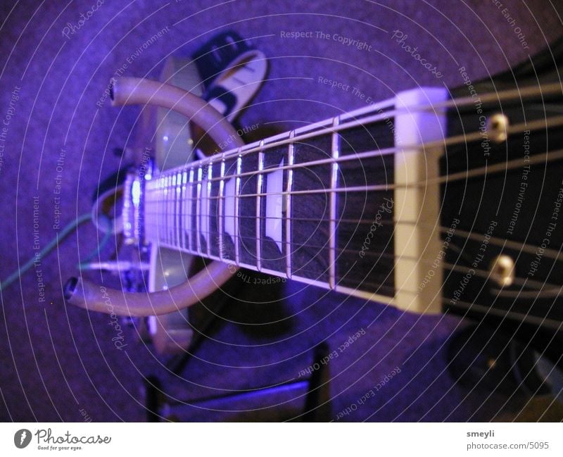 Blue E-Guitar Electric bass Electric guitar Violet Musical instrument string Macro (Extreme close-up) Rock music Punk les paul