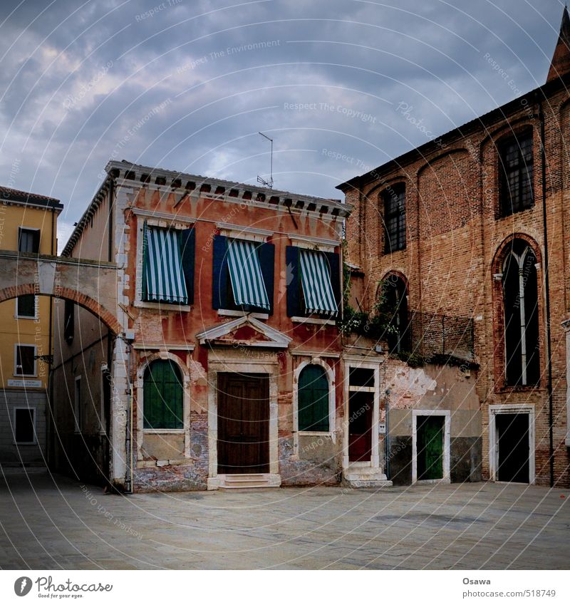 Venice Town Places House (Residential Structure) Building Apartment Building Italy Window Door Stone Wall (barrier) Deserted Copy Space bottom Copy Space top