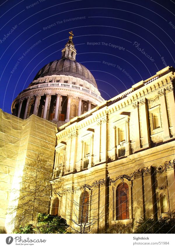 St. Paul's London St. Paul's Cathedral Religion and faith Light England Domed roof Window Roof church Column