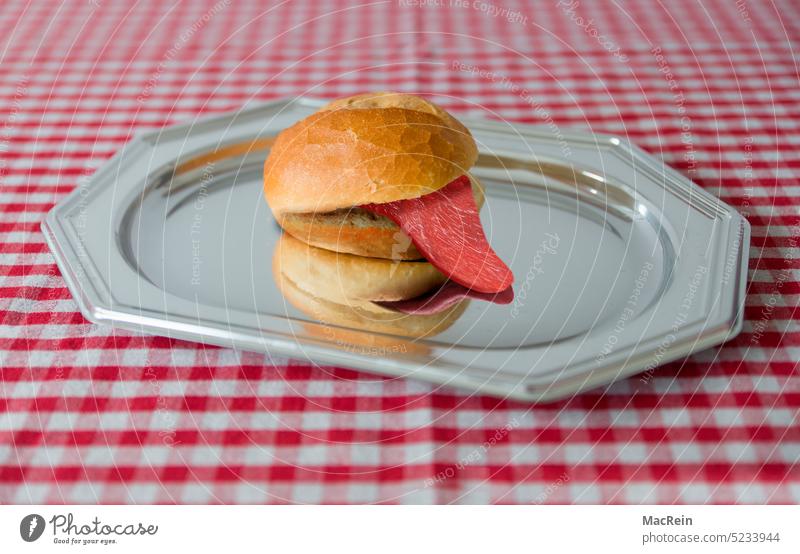 Roll with tongue Tray sausage Breakfast sandwich tongue sausage tablecloth Tischzuch Checkered plaid