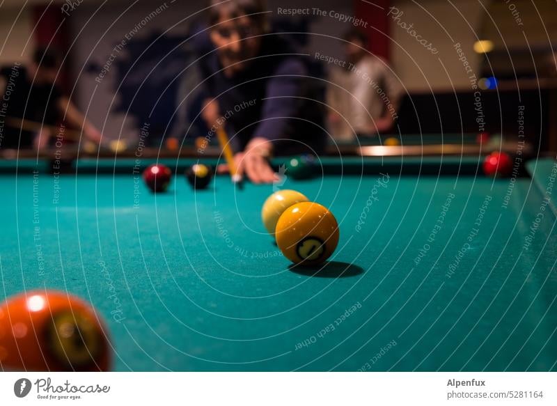 Full on the Full | MainFux Pool (game) Pool billard Playing Movement Sphere Green Felt Table Leisure and hobbies Billard bowle Shallow depth of field Queue