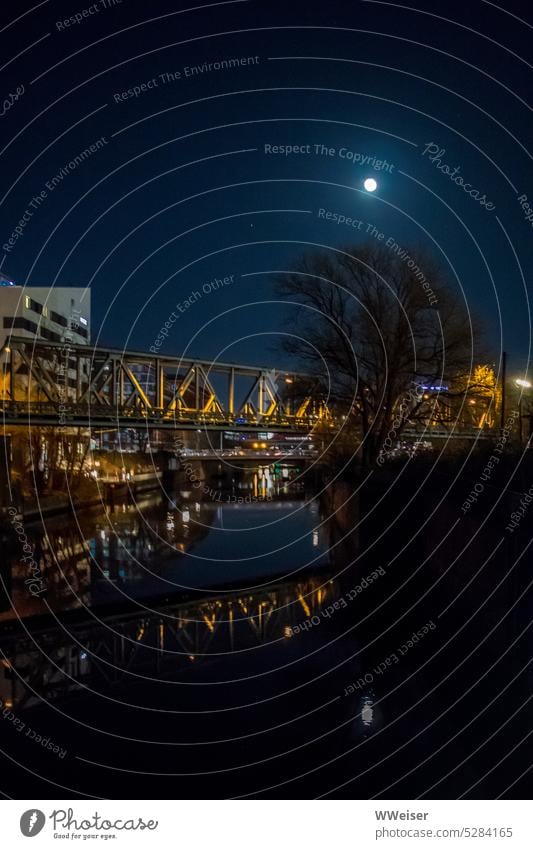 Walk through an industrial area in Hamburg: It is dark and the moon is shining Night Dark darkness Moon moonlight shine Town City Bridge Railway bridge