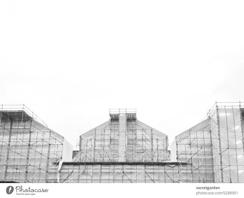 Hall romance Minimalistic Building Architecture Black & white photo shrouded Construction site Hamburg Deserted Exterior shot Manmade structures Worm's-eye view