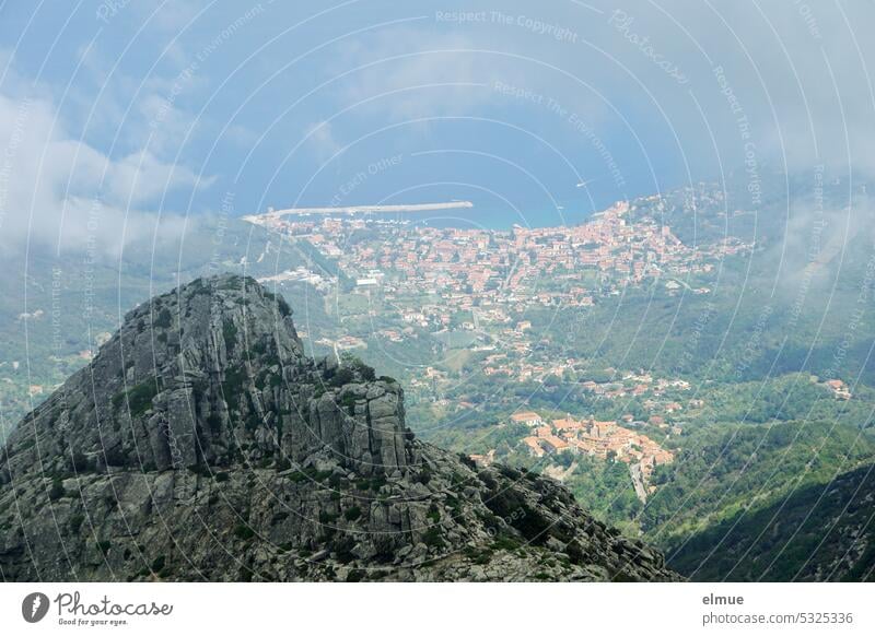 View from Monte Capanne to Elba (Marciana Marina / Marciana Alta), clouds and the Mediterranean Sea mountain mountain massif outlook Blog Granodiorite stone