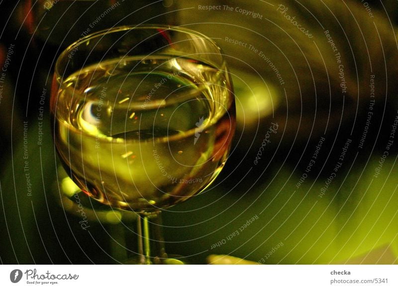 white wine White wine Bar Beverage Alcoholic drinks Glass Wine