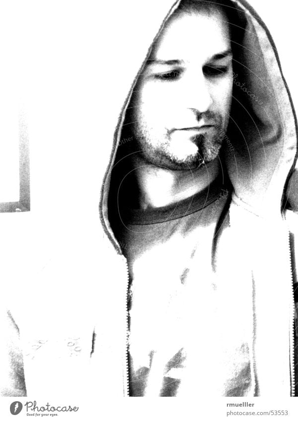 il cappucino Clothing Hooded (clothing) Portrait photograph Black Facial hair Black & white photo Man Oakley Eyes clothes