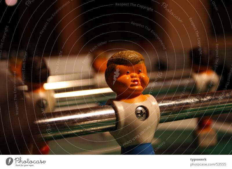 Big cheeks ... Rod Hair and hairstyles Screw Table soccer Cheek Playing Face Piece Sports Fat Dented Gaze Cross-head screw Glittering Shallow depth of field