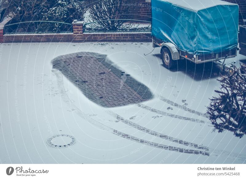 Worn | Tire tracks in the snow in the early morning Snow Winter Parking lot empty parking lot Gap Trailer Trailer tarpaulin Residential area in the morning