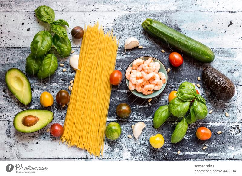 Ingredients for spaghetti with zoodles, guacamole and shrimps garlic clove Garlic Cloves clove of garlic ingredient ingredients Zoodles Zucchini Noodles