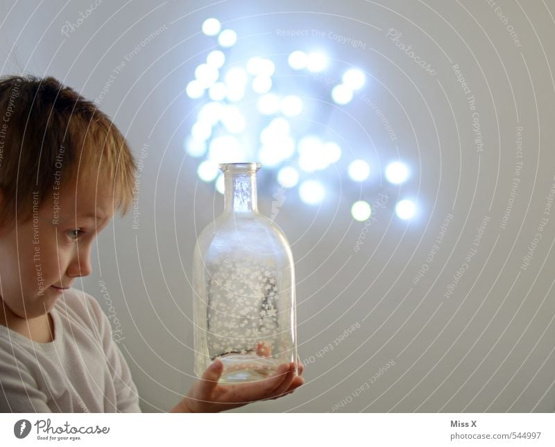 magic potion Beverage Bottle Lamp Energy industry Human being Masculine Child Boy (child) Infancy 1 1 - 3 years Toddler 3 - 8 years Flying Glittering Illuminate
