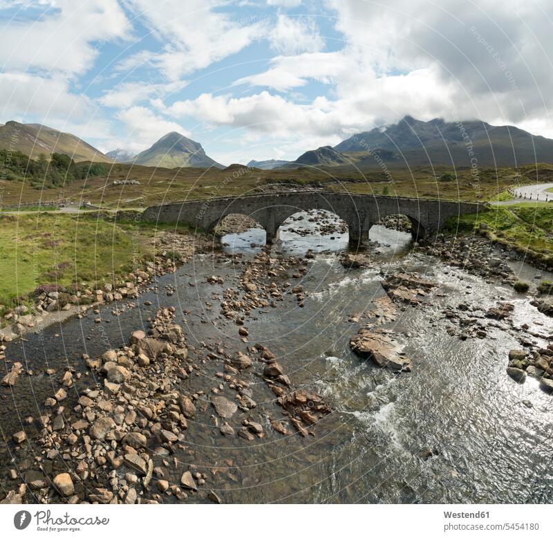 UK, Scotland, Isle of Skye, Sligachan, bridge atmosphere atmospheric mood moody Atmospheric Mood Vibe Idyllic View Vista Look-Out outlook cloudy cloudiness