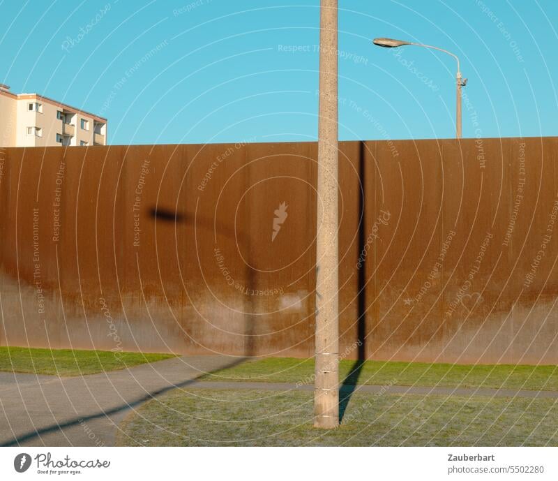 Lanterns and shadows at the Berlin Wall memorial site lanterns Shadow Wall (barrier) lines Abstract History of the shape abstraction Geometry GDR Memory