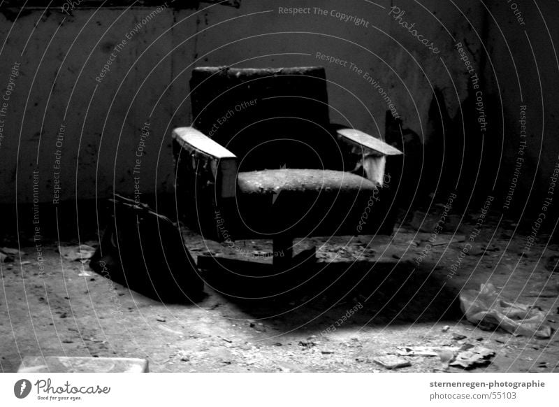 black Armchair Vacation & Travel Transience Time Decline Dark Destruction Devastated File case Black & white photo