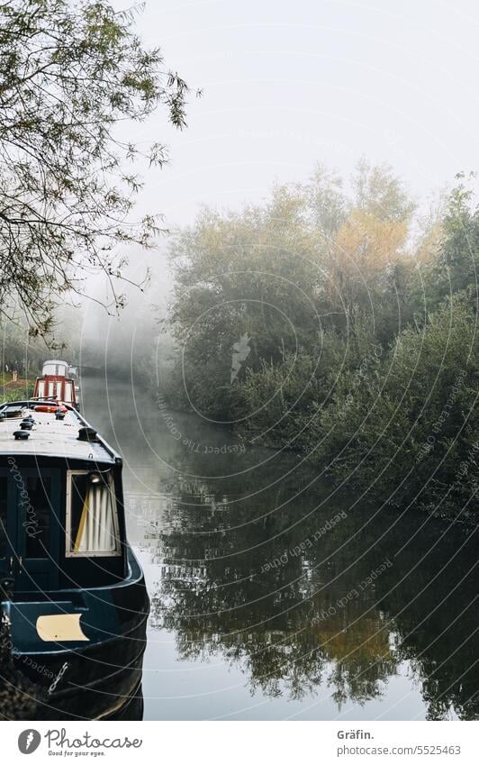 Summer on the Oxford Canal Channel Narrowboat boating Morning fog Fog Great Britain Nature Water Waterway Waterways Channel course Exterior shot Watercraft