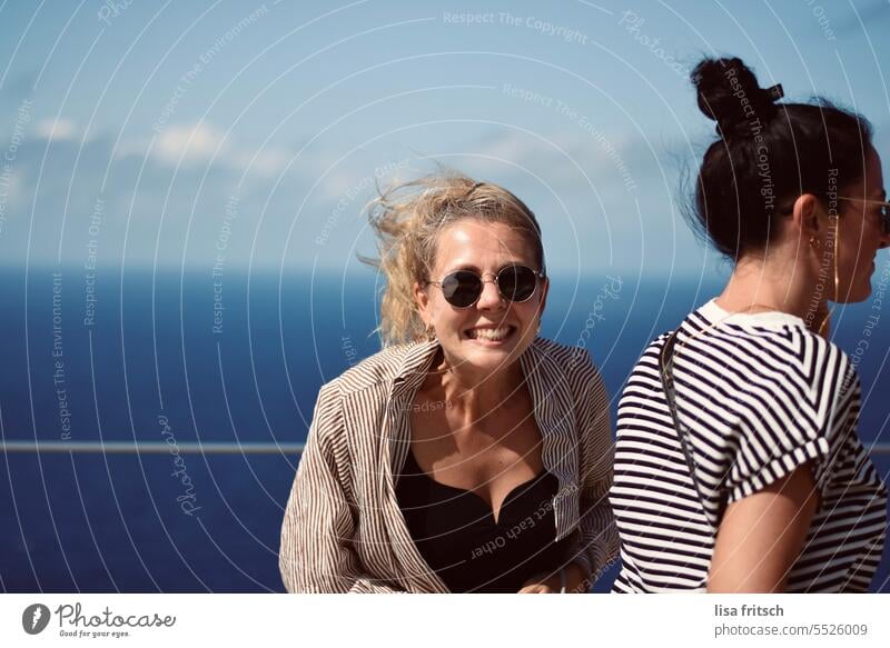 EXCITED - VACATION - FINALLY AT THE SEA excited joyfully Young woman 25 to 30 years Ocean vacation Vacation mood Horizon Far-off places Joy Grinning