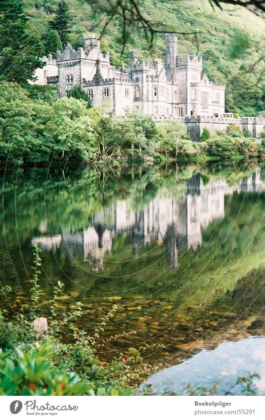 Kylemore Abbey in Ireland Reflection Green Connemara Lake Tourism Castle Water Nature Trip