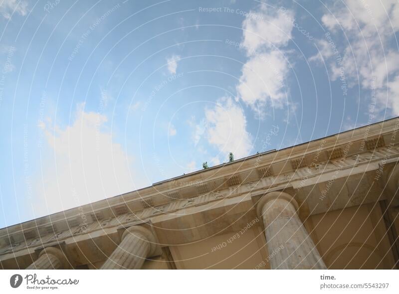 Cervical spine training (49) Manmade structures Tourist Attraction Architecture Goal Brandenburg Gate Monument Landmark Downtown urban Sky Historic