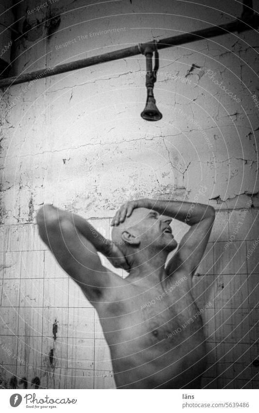 Washing compulsion l Lost Land Love lll Personal hygiene Clean Shower (Installation) take a shower Take a shower Shower head Tile Man Naked washing compulsion