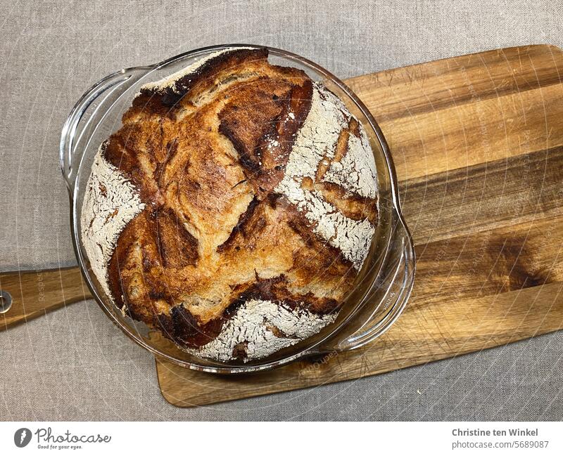 Breakfast! Bread Fresh Aromatic Crisp bread crust loaf Self-made Surface Rustic Eating homemade bread Anticipation Bread day Baking hunger Dinner Warmth