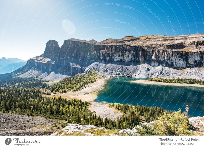 Lake from above with mountains in the background Canada Mountain Water Icefield parkway Rocky Mountains Vacation & Travel Exterior shot Colour photo Tourism