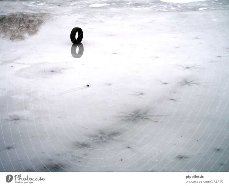 eight on ice Motorsports Environment Nature Winter Climate Ice Frost River Digits and numbers 8 Lie Dirty Cold Wet Round Gloomy Calm Unwavering Boredom Grief