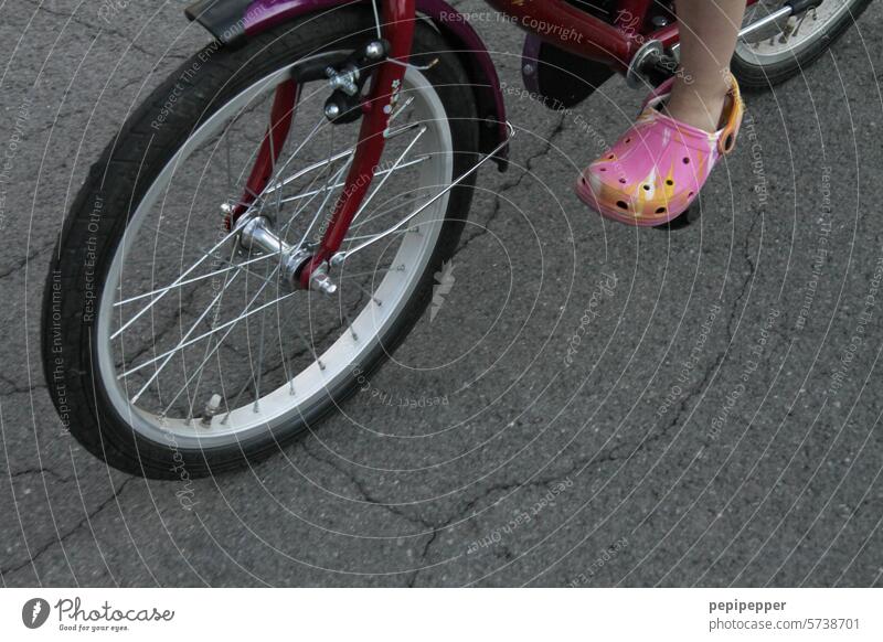 children's bike Kiddy bike Bicycle Playing Leisure and hobbies Infancy Child Exterior shot Colour photo Cycling Driving Childrens shoe crocs Parenting Childlike
