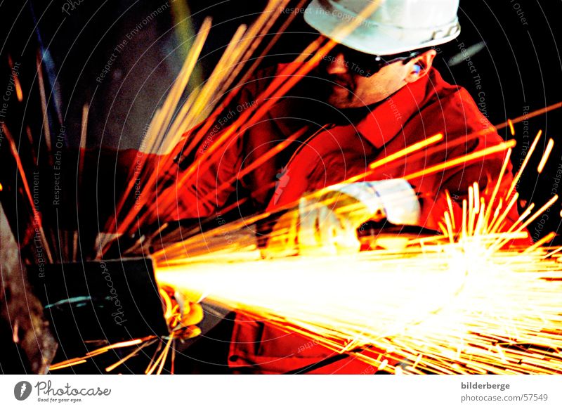 Flexes - 2 Steel processing Grinding (constr.) Angle grinder Red Helmet Work and employment Long exposure Yellow Welding Professional life Industry Scrap metal