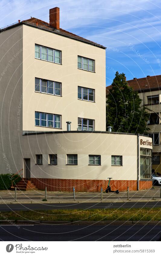 Berliner Bau- und Wohnungsgesellschaft von 1892 Architecture Office city Germany Facade Window Worm's-eye view Building Capital city