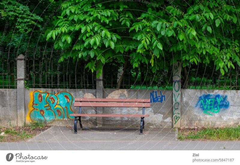 Love Bench Graffiti Green Seating Loneliness Park bench