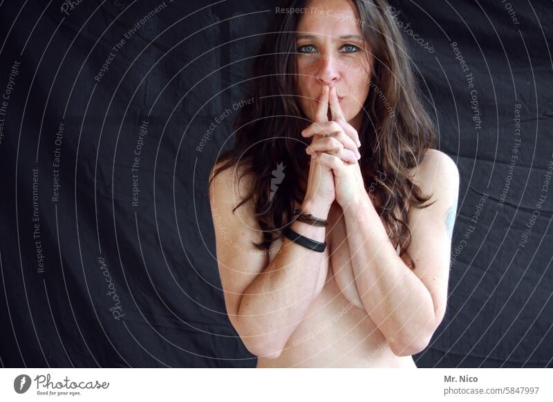 double pssst Looking into the camera portrait Gesture beauty Naked Identity Feminine Hair and hairstyles Long-haired Body language shush To be silent Secrecy