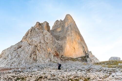 on to the summit Day Vacation & Travel vacation Environment Sky Landscape Tourism Hiking mountains daylight Stony Peak Beautiful weather Climate Summer Mountain