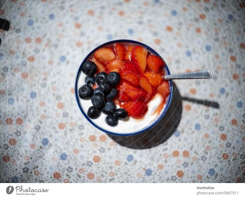 Your fruitiness II Fruit Breakfast strawberry blueberry yogurt shell Table Flowered vegan more vegan salubriously Delicious cute Fructose Sustainability Reginal